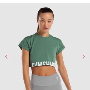 Gymshark fraction crop size small in green. EUC